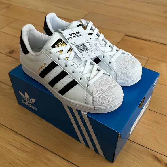 Adidas Superstar, US5M/6.5W - Picture 1 of 10